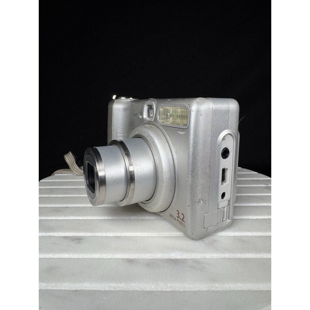 Canon Powershot A510 Digital Camera - 3.2MP, 4x Opt Zoom, Works/Tested VTG - Picture 3 of 10